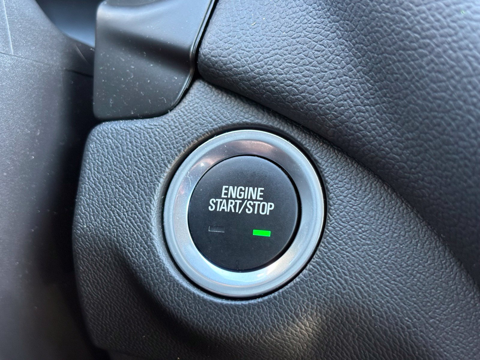 Used 2024 Chevrolet Equinox LT FWD image 18