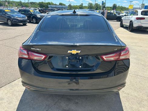 Used 2021 Chevrolet Malibu LT FWD image 6