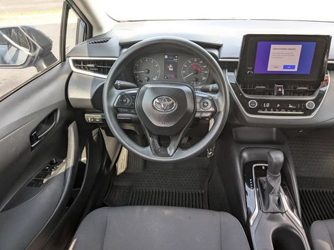 Certified 2025 Toyota Corolla LE FWD image 8