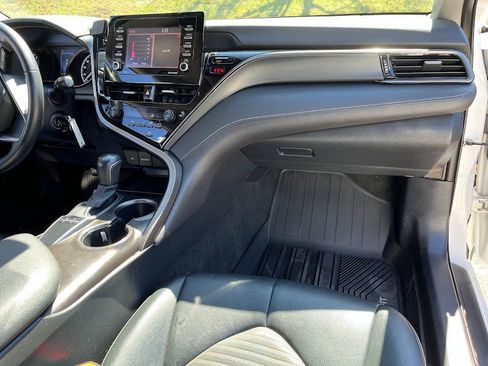 Used 2023 Toyota Camry SE FWD image 37