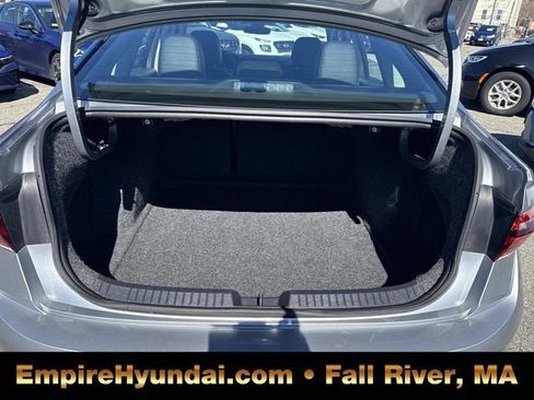 Used 2024 Volkswagen Jetta SE image 7