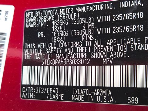 Used 2023 Toyota Highlander XLE image 32