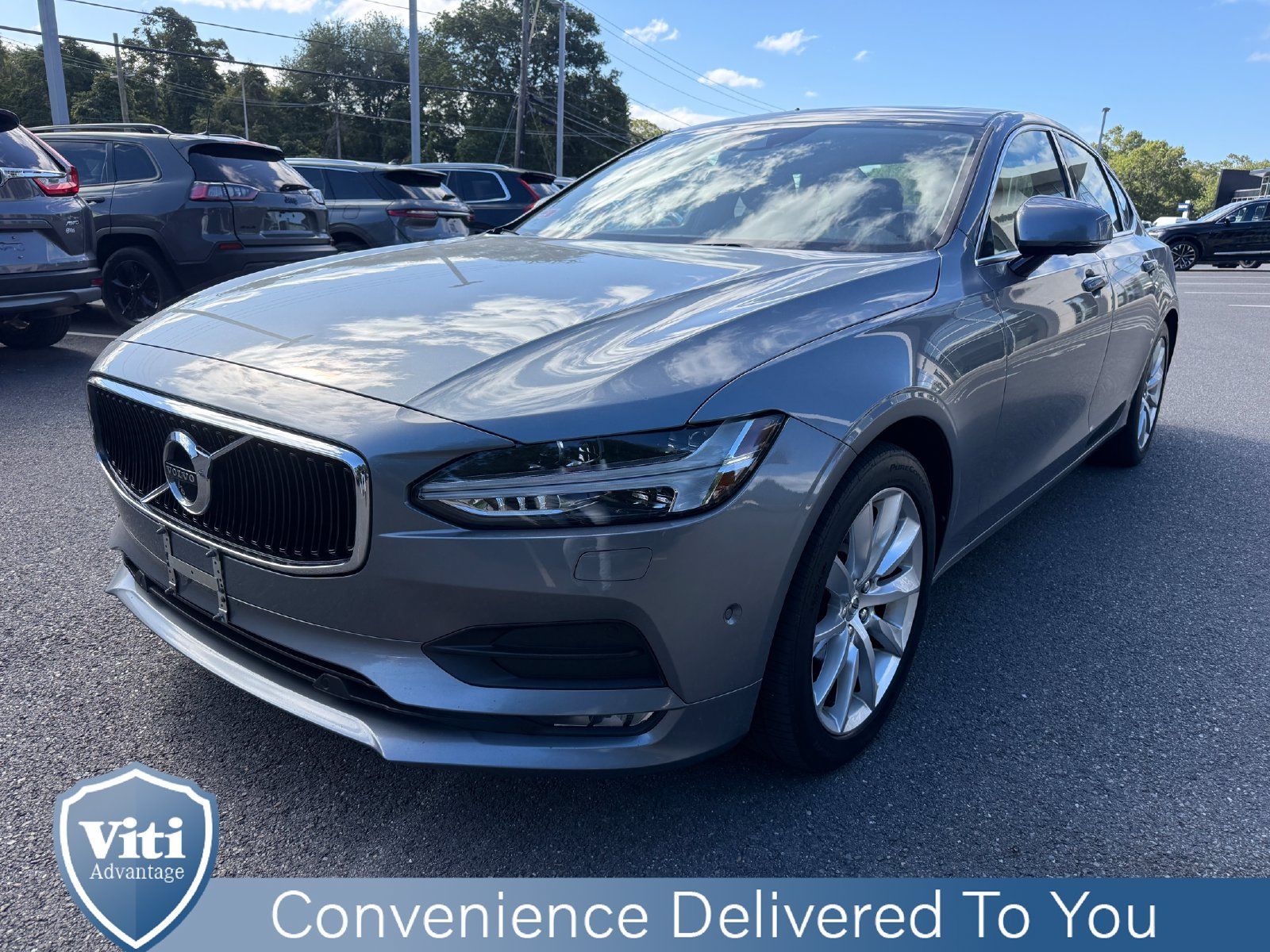Used 2017 Volvo S90 T6 Momentum w/ Vision Package AWD/4WD image 4
