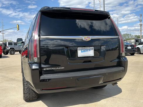 Used 2016 Cadillac Escalade Premium AWD/4WD image 15