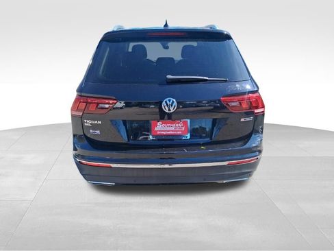 Used 2021 Volkswagen Tiguan SEL AWD/4WD image 4