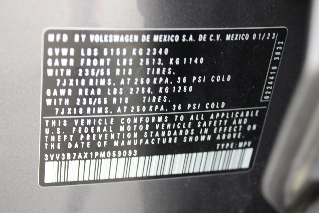 Used 2023 Volkswagen Tiguan SE FWD image 29