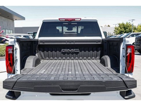 Used 2026 GMC Sierra 2500 Denali Ultimate AWD/4WD image 27