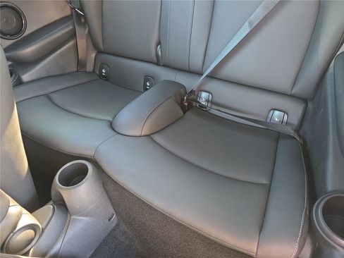 Used 2023 MINI Cooper S image 11