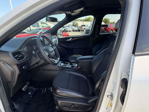Used 2024 Ford Escape ST-Line w/ Tech Pack #1 AWD/4WD image 23