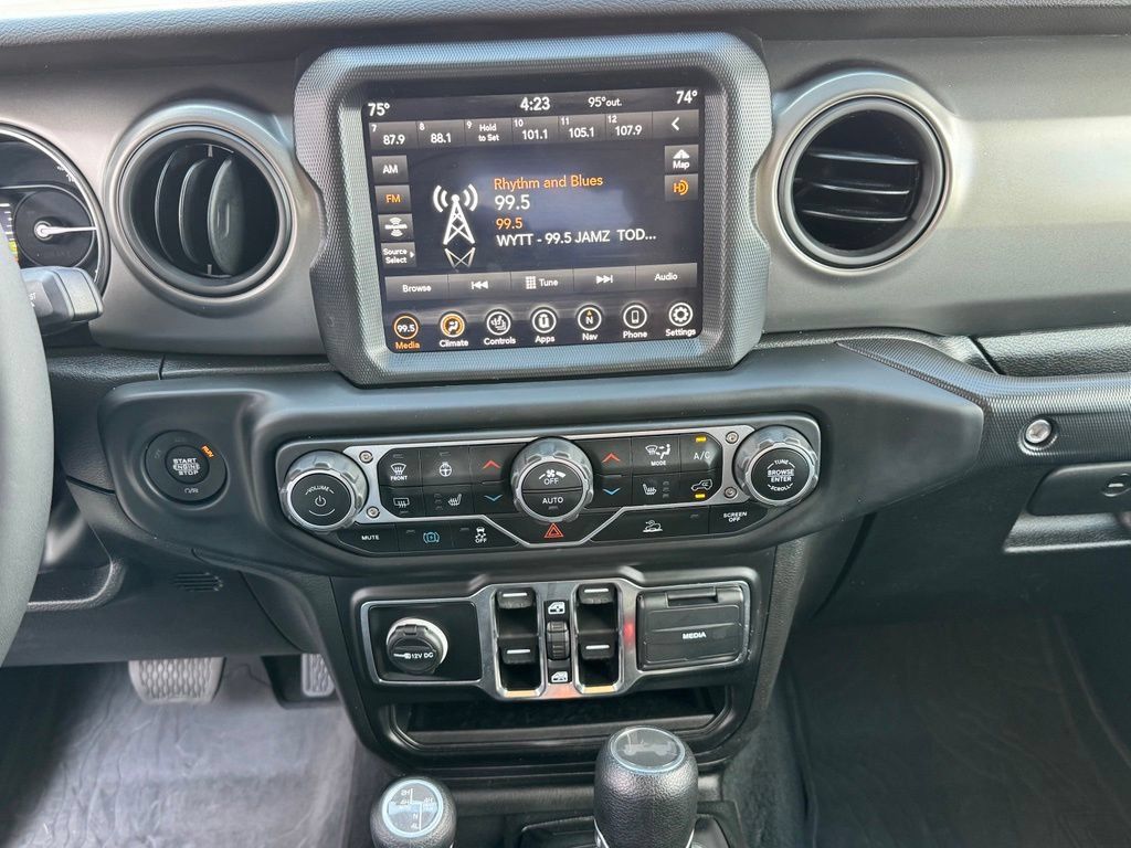 Used 2023 Jeep Wrangler Unlimited w/ Cold Weather Group AWD/4WD image 16