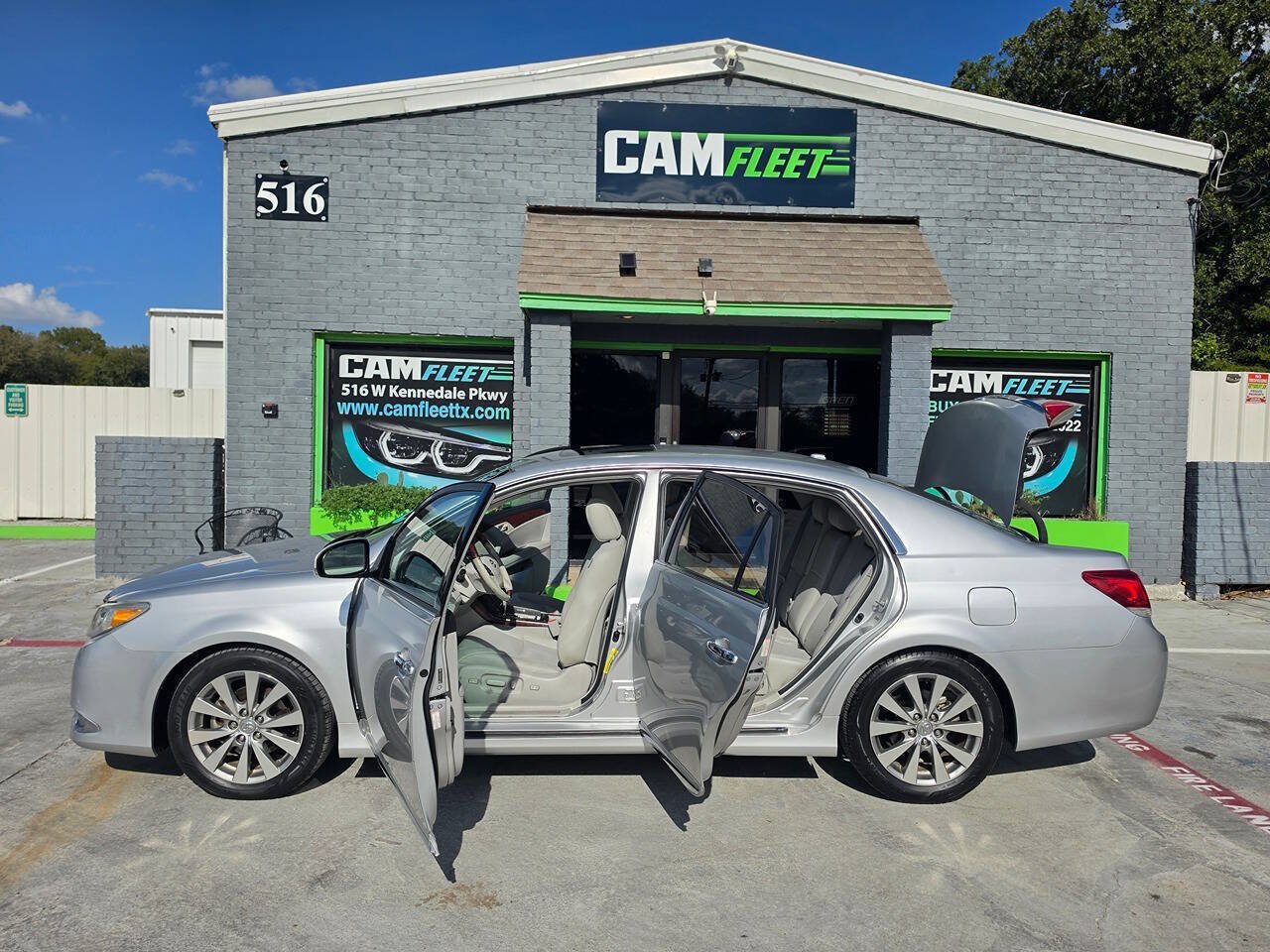 Used 2011 Toyota Avalon Limited FWD image 31
