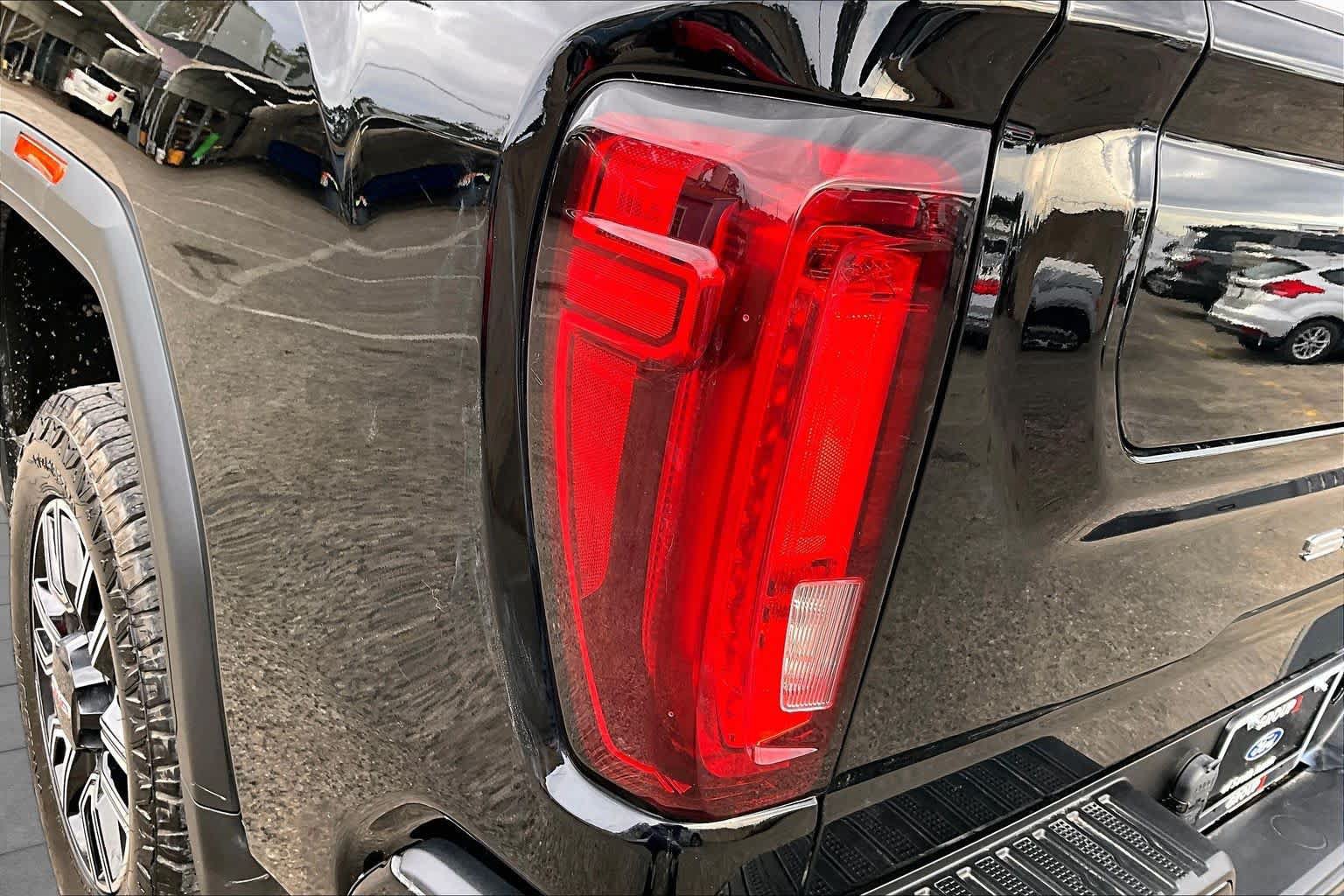 Used 2023 GMC Sierra 2500 AT4 AWD/4WD image 29