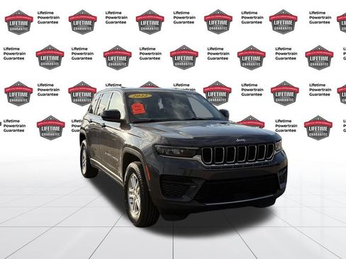 Used 2022 Jeep Grand Cherokee Laredo w/ Luxury Tech Group I image 9