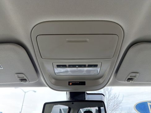 Used 2017 GMC Canyon SLT w/ Driver Alert Package image 18