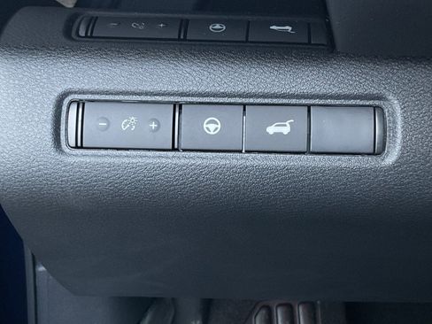 New 2026 Nissan Pathfinder SV image 26