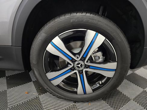 Used 2022 Mercedes-Benz EQB 350 4MATIC image 21