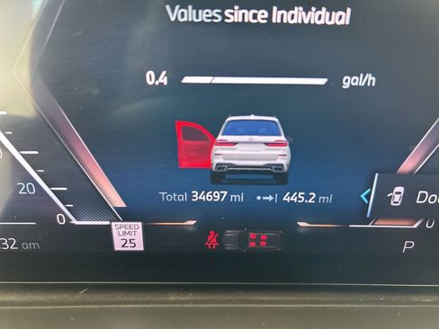 Used 2024 BMW X7 xDrive40i w/ Executive Package image 65