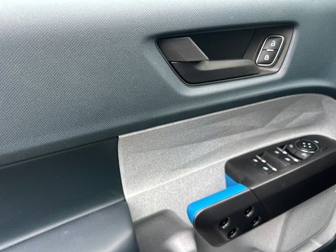 New 2025 Ford Maverick XLT w/ Equipment Group 301A image 32