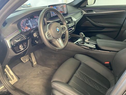 Used 2023 BMW 530i xDrive w/ M Sport Package AWD/4WD image 19