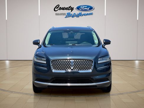 Used 2023 Lincoln Nautilus FWD image 5