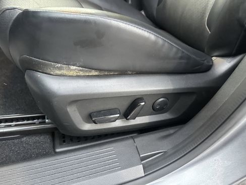 Used 2022 Nissan Rogue SV w/ SV Premium Package image 28