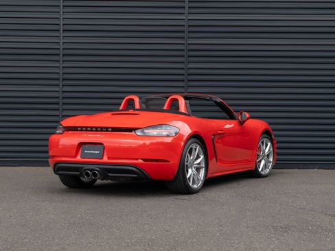 Certified 2017 Porsche 718 Boxster S RWD image 8