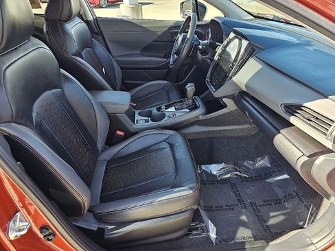 Certified 2024 Subaru Crosstrek 2.5i Limited w/ Crosstrek Mirror Package image 17