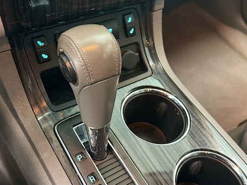 Used 2014 Chevrolet Traverse LT w/ All-Star Edition image 16