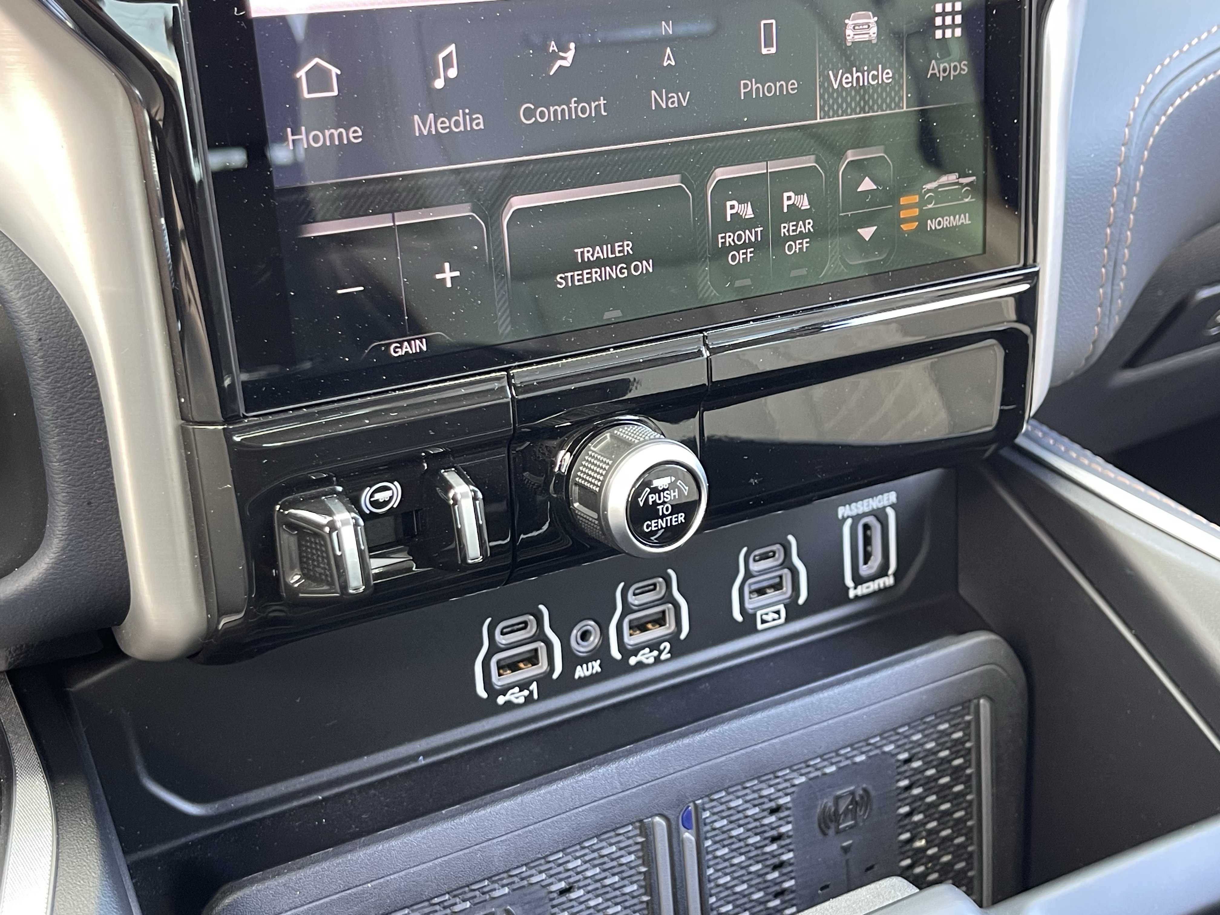 Certified 2025 RAM 1500 Tungsten w/ Trailer Tow Group AWD/4WD image 27
