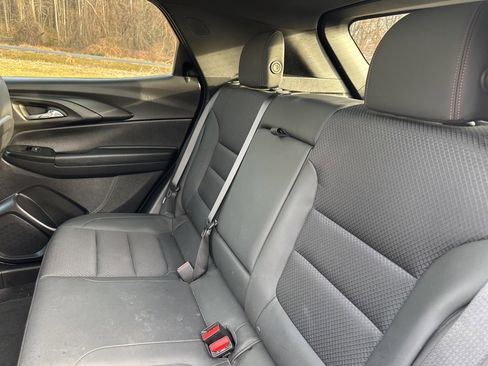 Used 2023 Chevrolet TrailBlazer RS w/ Sun and Liftgate Package image 12