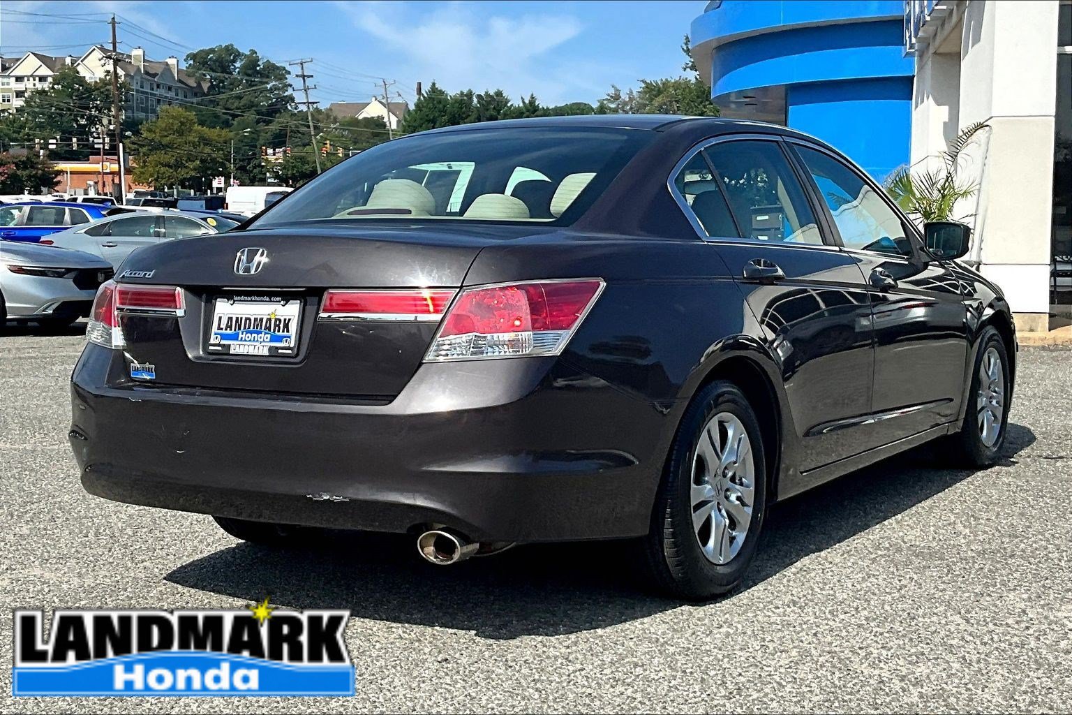 Used 2011 Honda Accord LX-P image 2