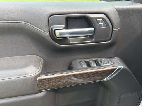 Used 2021 Chevrolet Silverado 1500 RST image 18