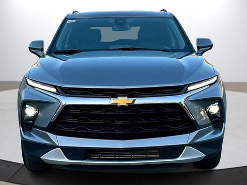 Used 2024 Chevrolet Blazer LT w/ Convenience Package image 3