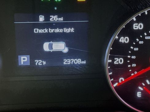 Used 2022 Kia Sportage EX w/ EX Technology Package image 8