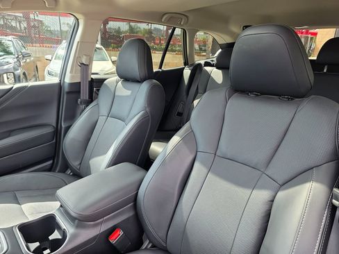 Used 2022 Subaru Outback Limited image 25