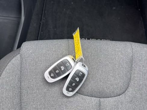 Used 2023 Hyundai Palisade SE image 32