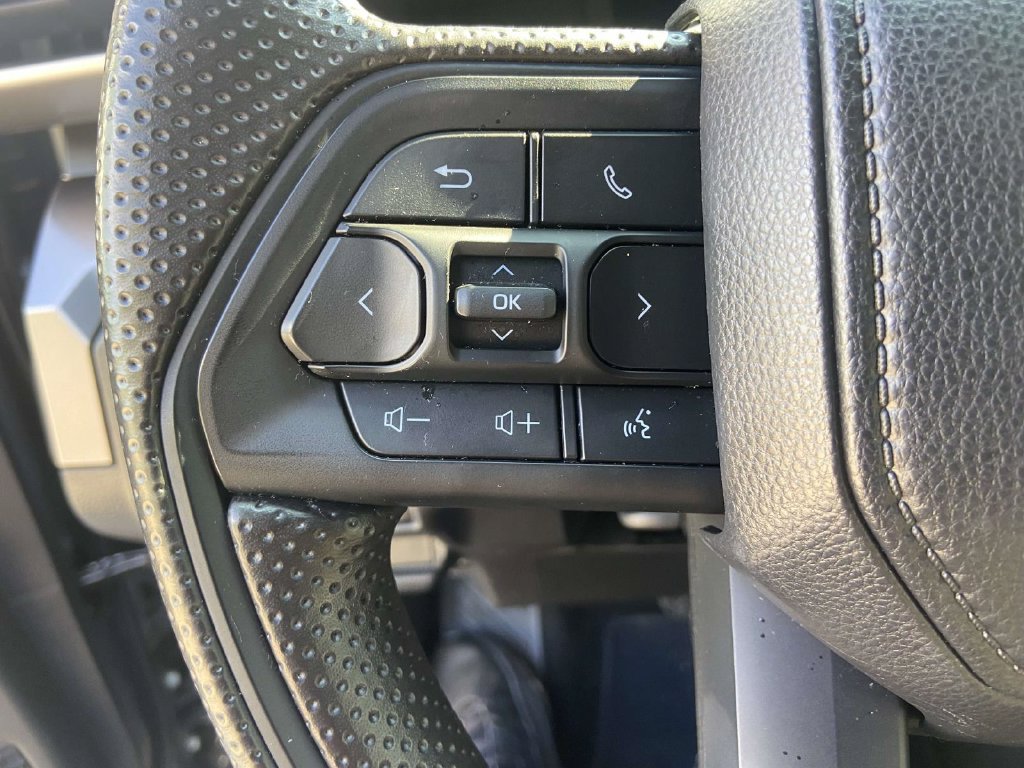 Used 2025 Toyota Tacoma SR5 RWD image 31