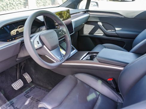 Used 2023 Tesla Model X AWD/4WD image 18