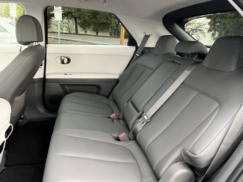 Used 2025 Hyundai Ioniq 5 SEL image 15