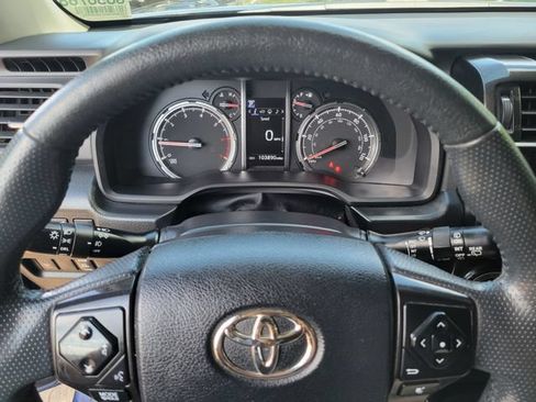 Used 2020 Toyota 4Runner TRD Off-Road Premium w/ Moonroof Package AWD/4WD image 15