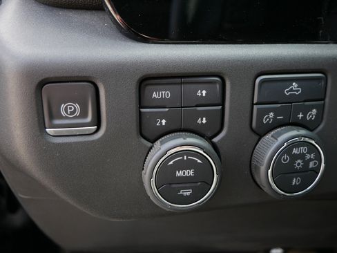 Used 2023 Chevrolet Silverado 1500 LT Trail Boss w/ Convenience Package II image 24