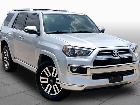 Used 2023 Toyota 4Runner Limited AWD/4WD image 3
