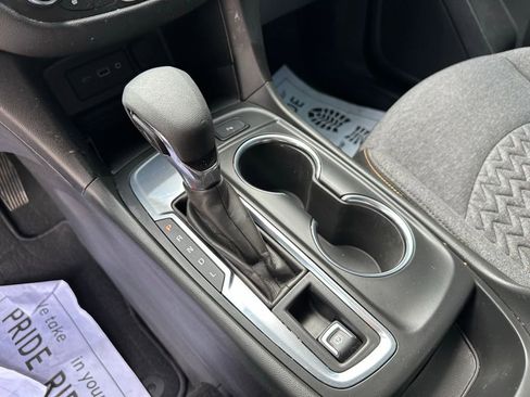 Used 2023 Chevrolet Equinox LT image 15