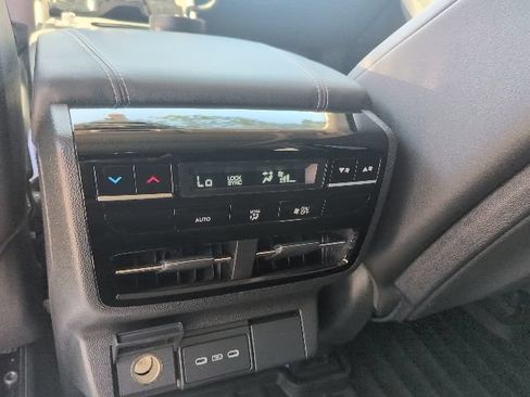 Used 2025 Acura MDX FWD w/ Technology Package image 8