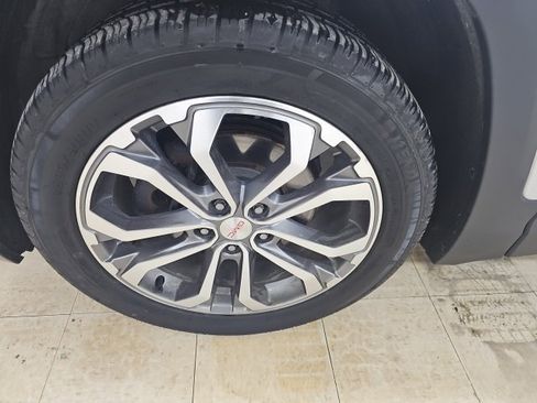 Used 2020 GMC Terrain SLT w/ Preferred Package image 22