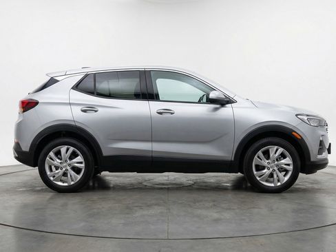 Used 2025 Buick Encore GX Preferred image 9