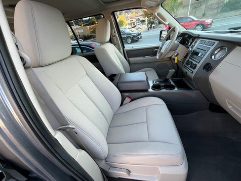 Used 2014 Ford Expedition EL XLT image 14