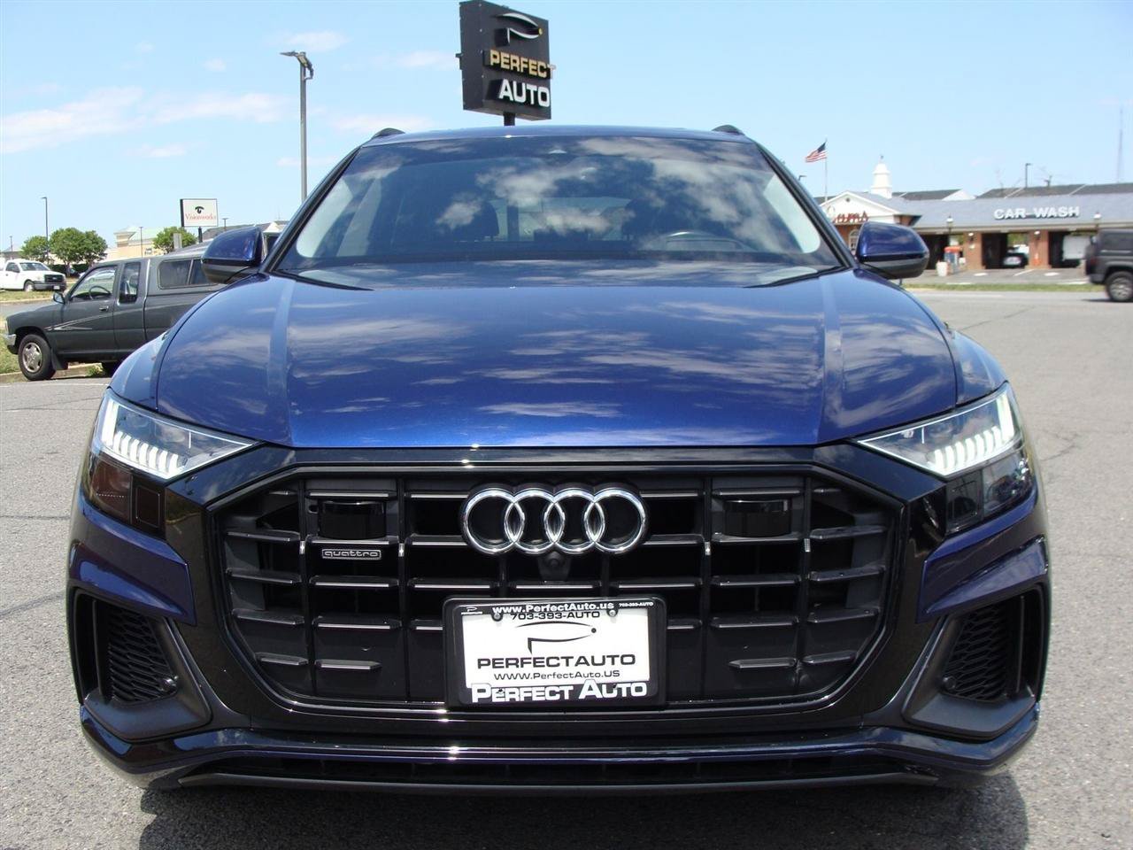 Used 2019 Audi Q8 Prestige AWD/4WD image 2