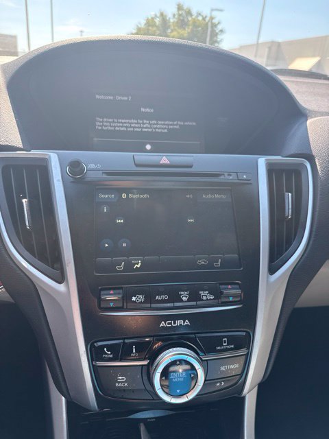 Used 2018 Acura TLX FWD image 8