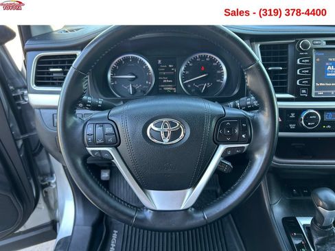 Used 2018 Toyota Highlander Limited w/ Protection Package #3 AWD/4WD image 13
